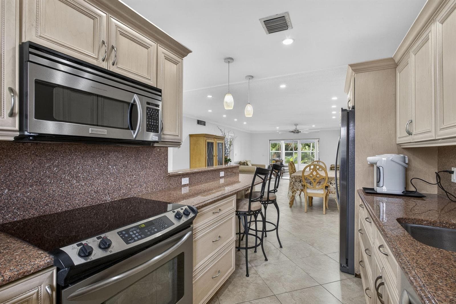 59 Plymouth G, West Palm Beach, FL 33417 photo 5
