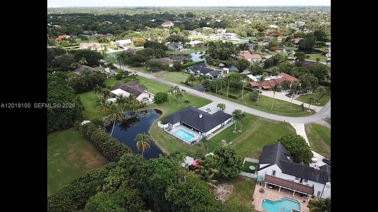 11701 SW 21st Ct, Davie, FL 33325 photo 3