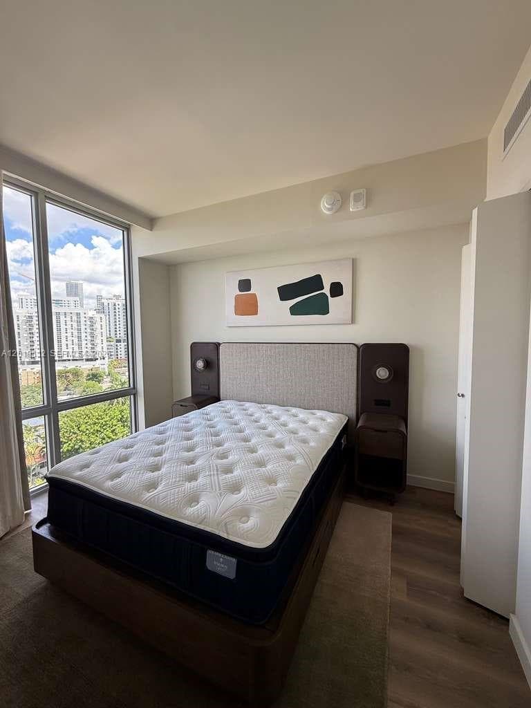 1611 SW 2nd ave # 911, Miami, FL 33129 photo 4