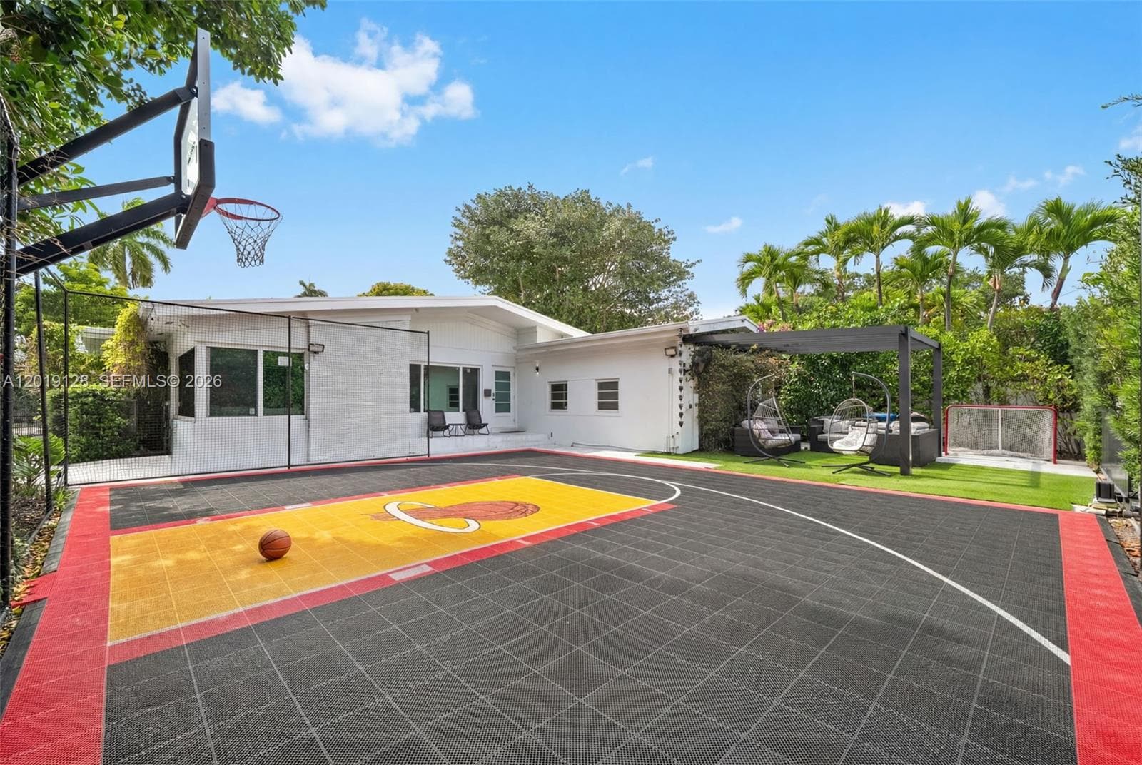 3758 Prairie Ave, Miami Beach, FL 33140 photo 2