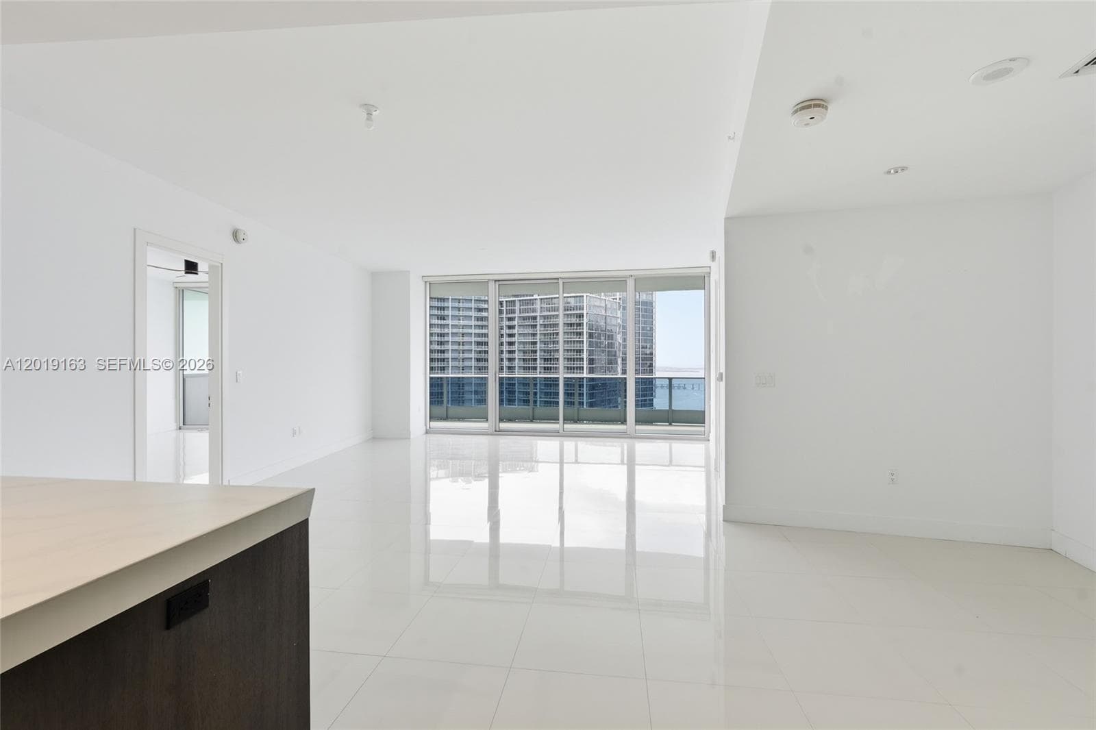 200 Biscayne Boulevard Way # 4904, Miami, FL 33131 photo 3