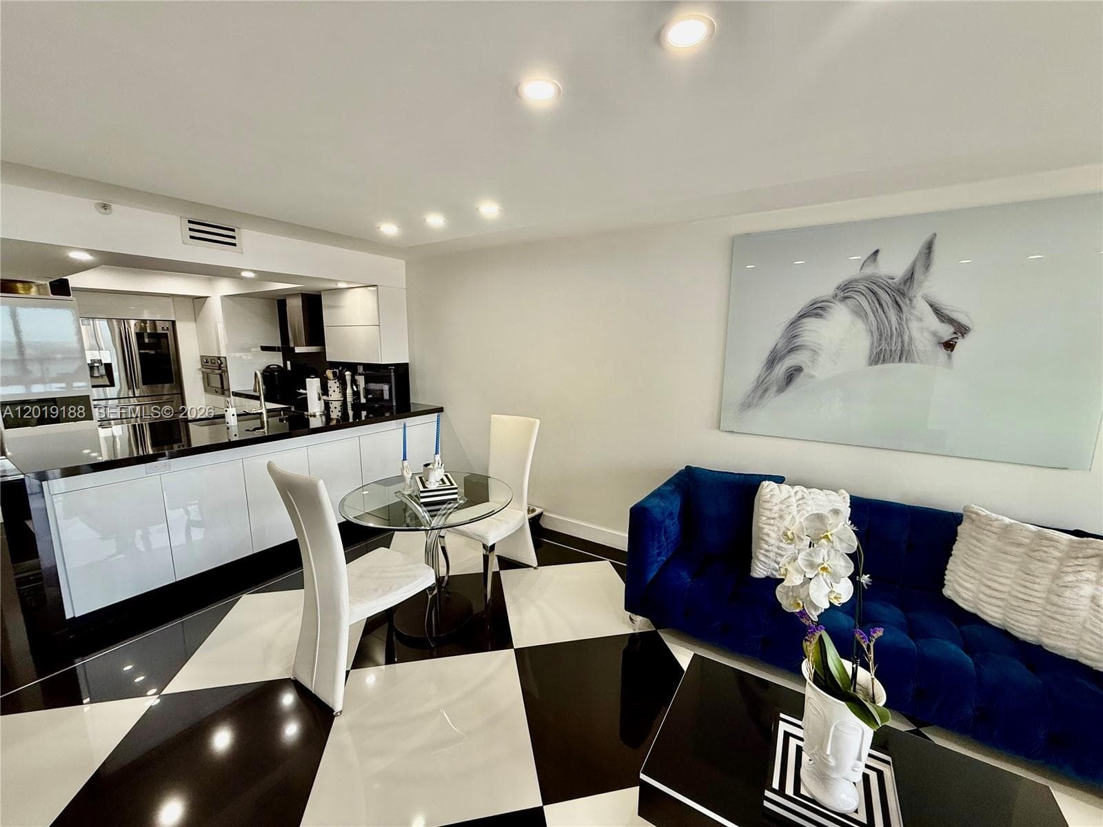 555 NE 15th St # 15H, Miami, FL 33132 photo 2