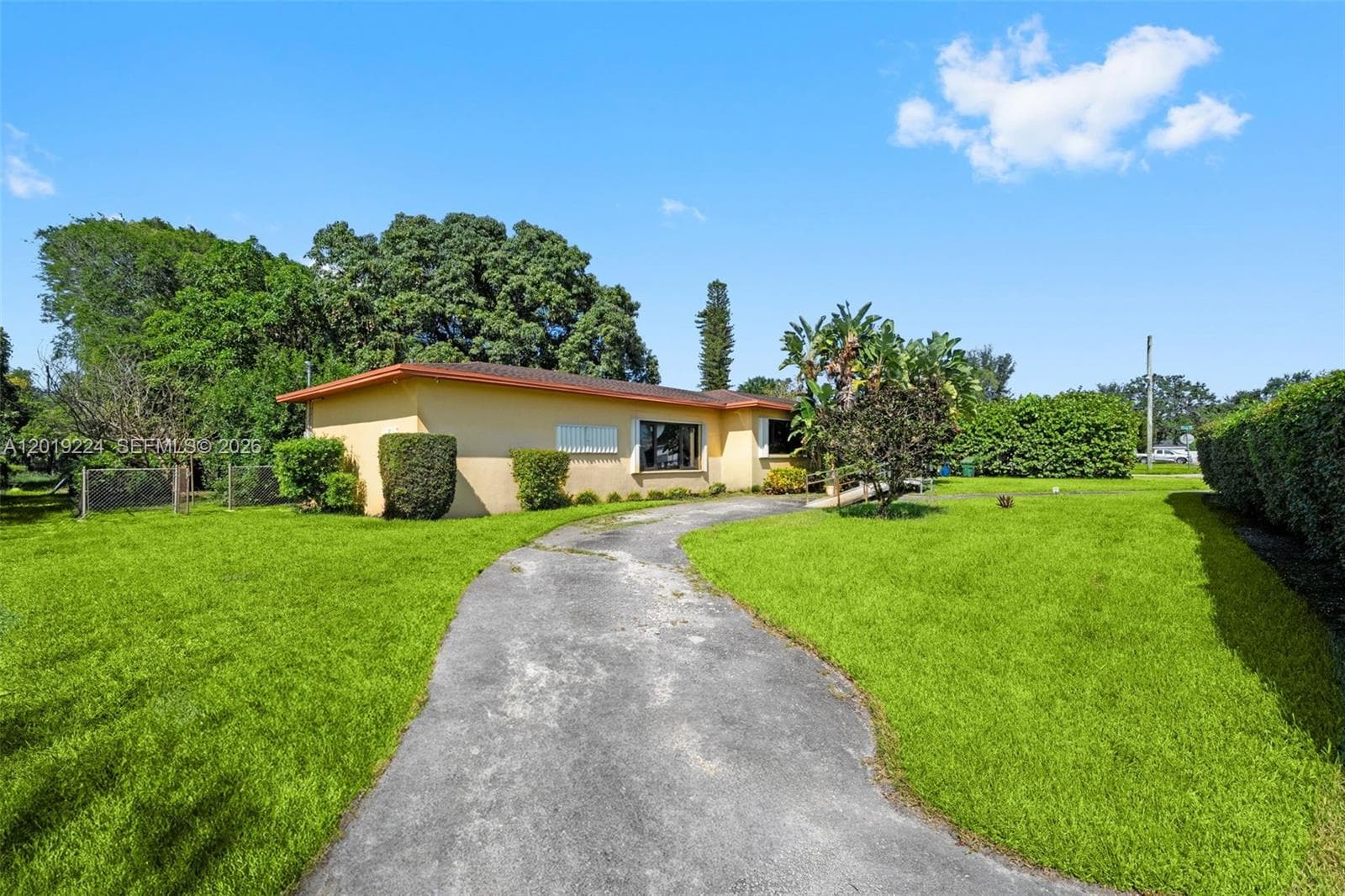 511 Dunad Ave, Opa-Locka, FL 33054 photo 4