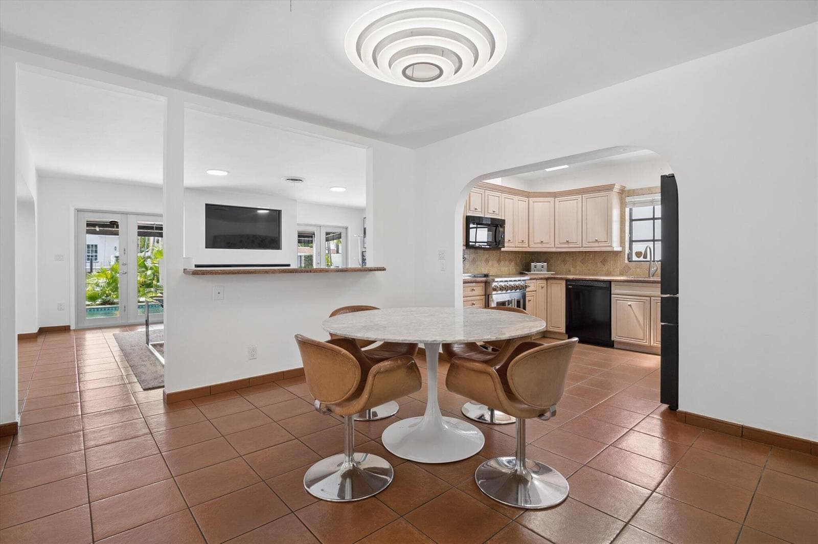 325 Coconut Isle Drive, Fort Lauderdale, FL 33301 photo 4