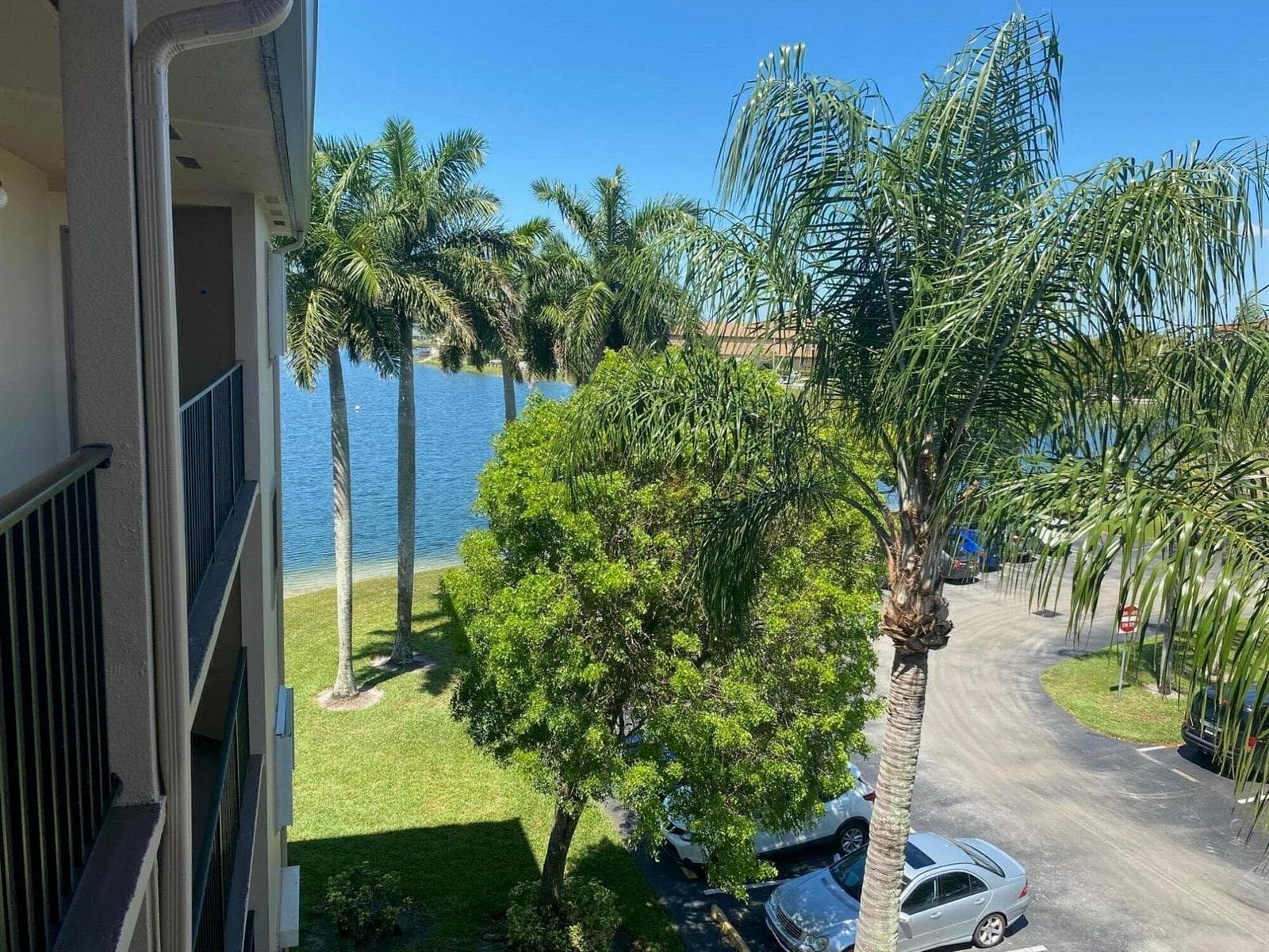 13100 SW 11th Court SW # 412c, Pembroke Pines, FL 33027 photo 4