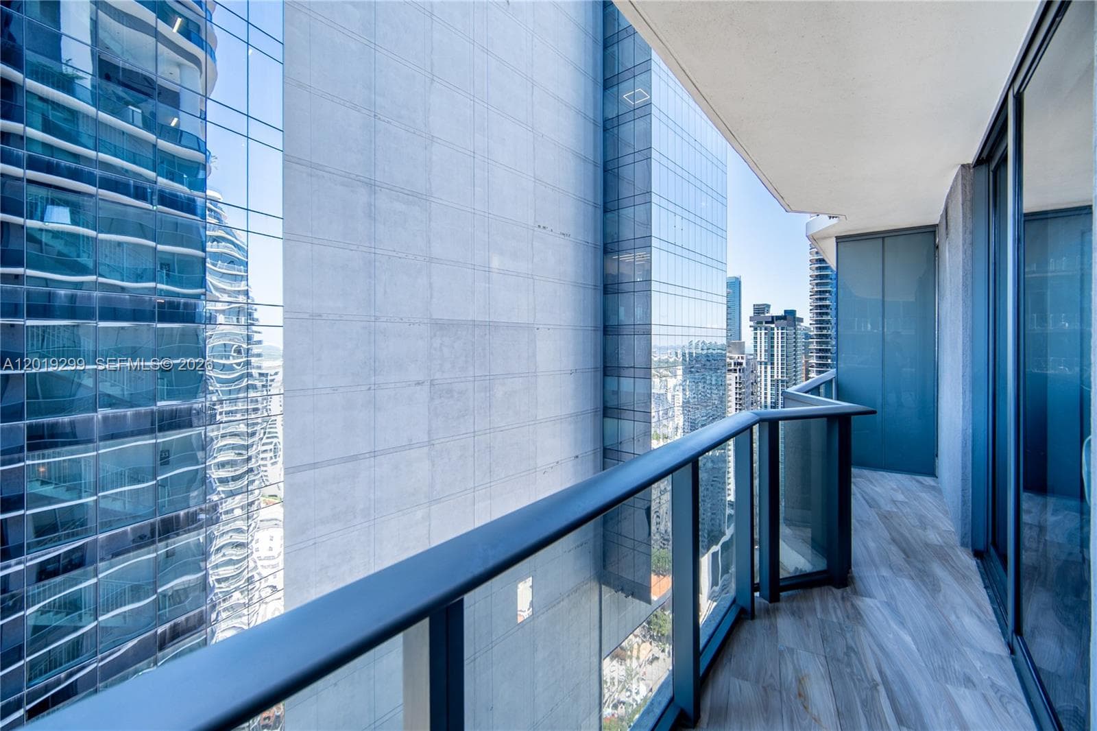801 S Miami Ave # 3905, Miami, FL 33130 photo 3