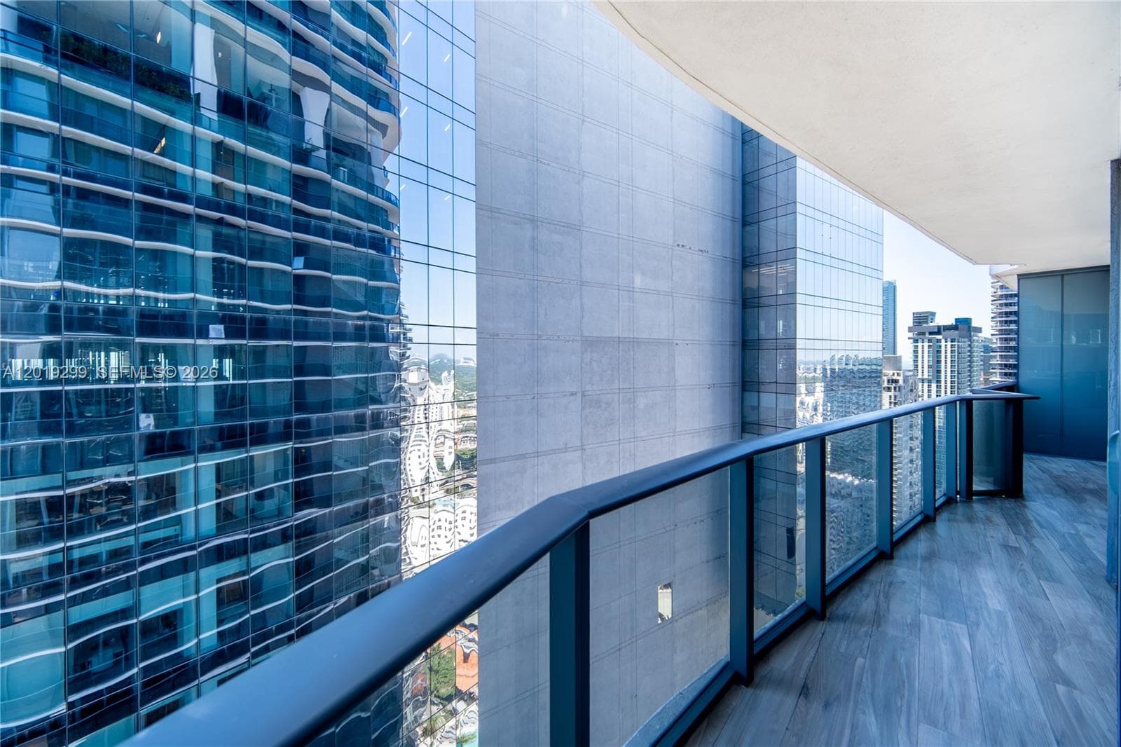 801 S Miami Ave # 3905, Miami, FL 33130 photo 4