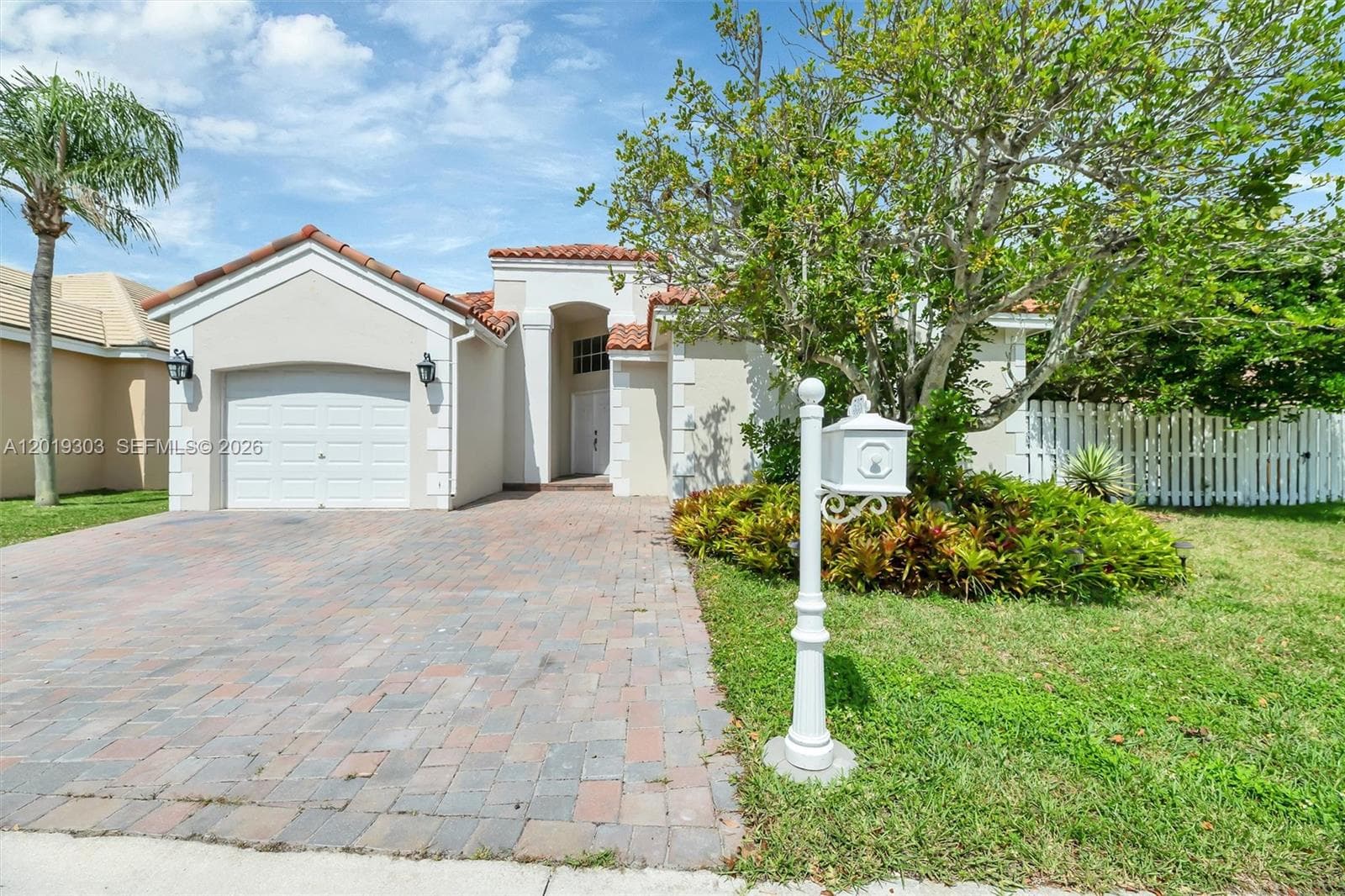 535 Somerset Way, Weston, FL 33326 photo 2