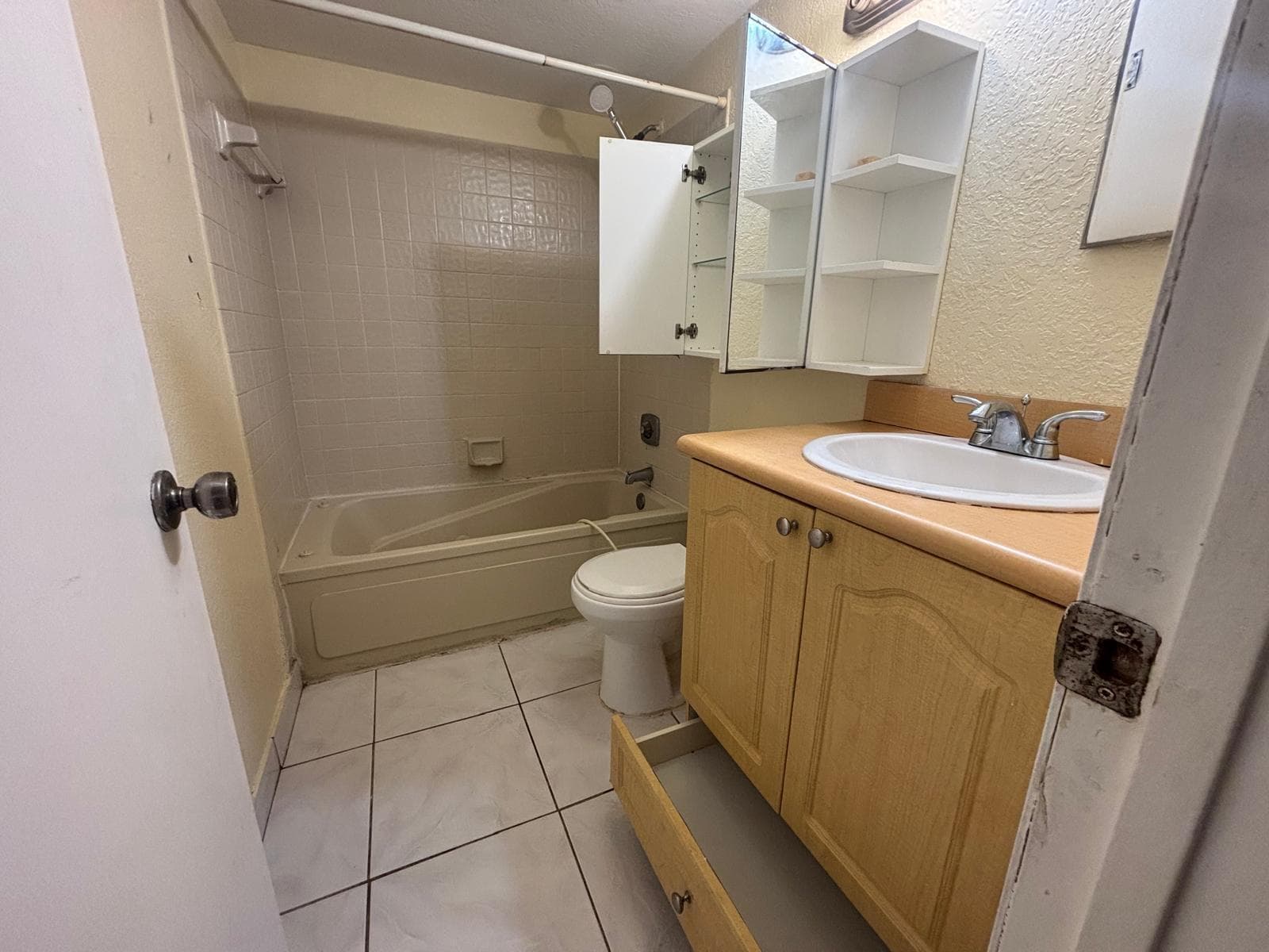 11201 SW 13th Street # 103, Pembroke Pines, FL 33025 photo 3