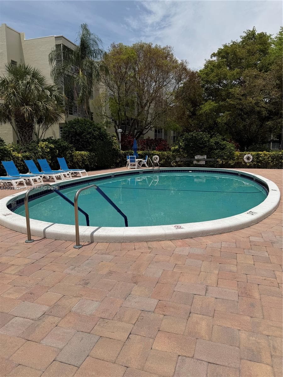 6701 Cypress Rd # 109, Plantation, FL 33317 photo 2