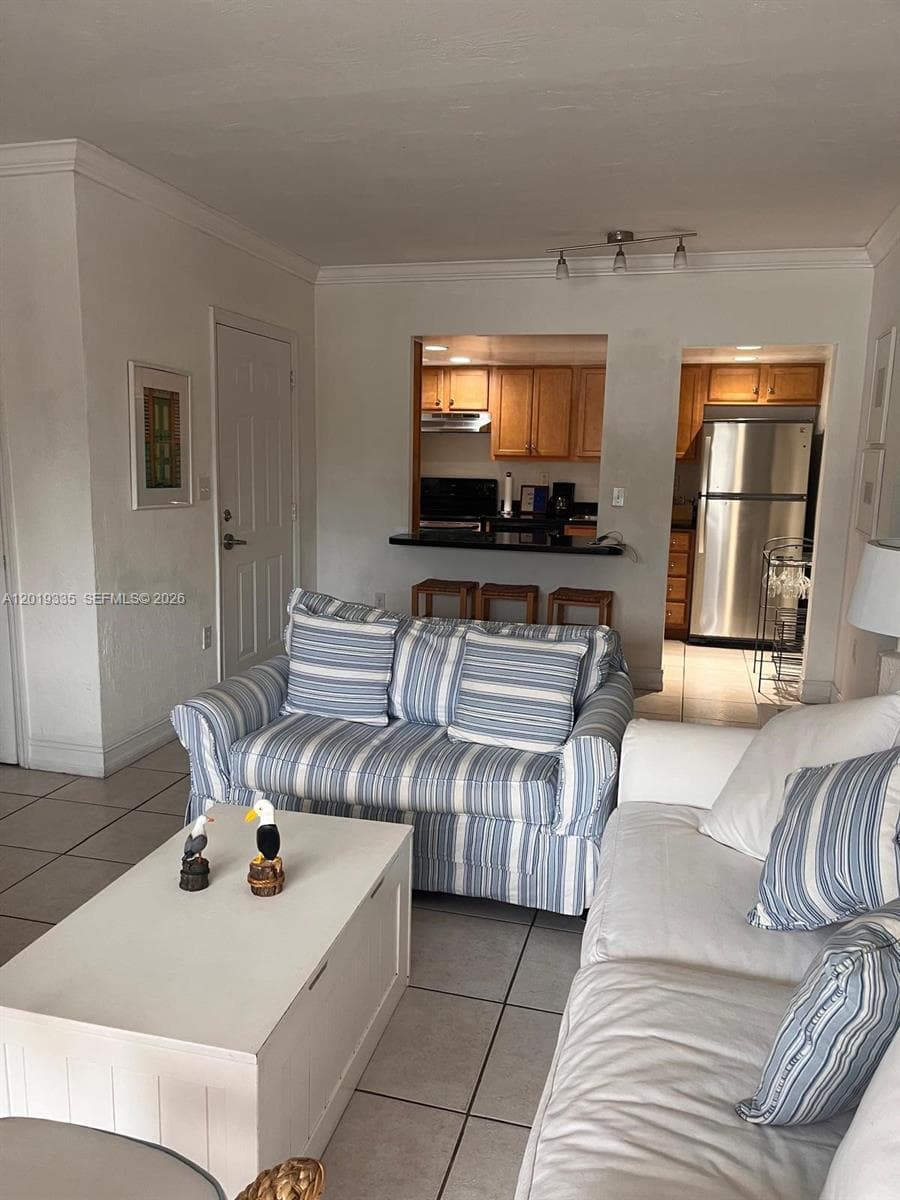 290 Sunrise Dr # 208, Key Biscayne, FL 33149 photo 3