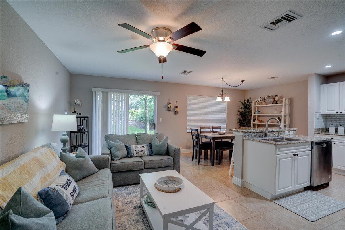 6633 Old Farm Trail, Boynton Beach, FL 33437 photo 5