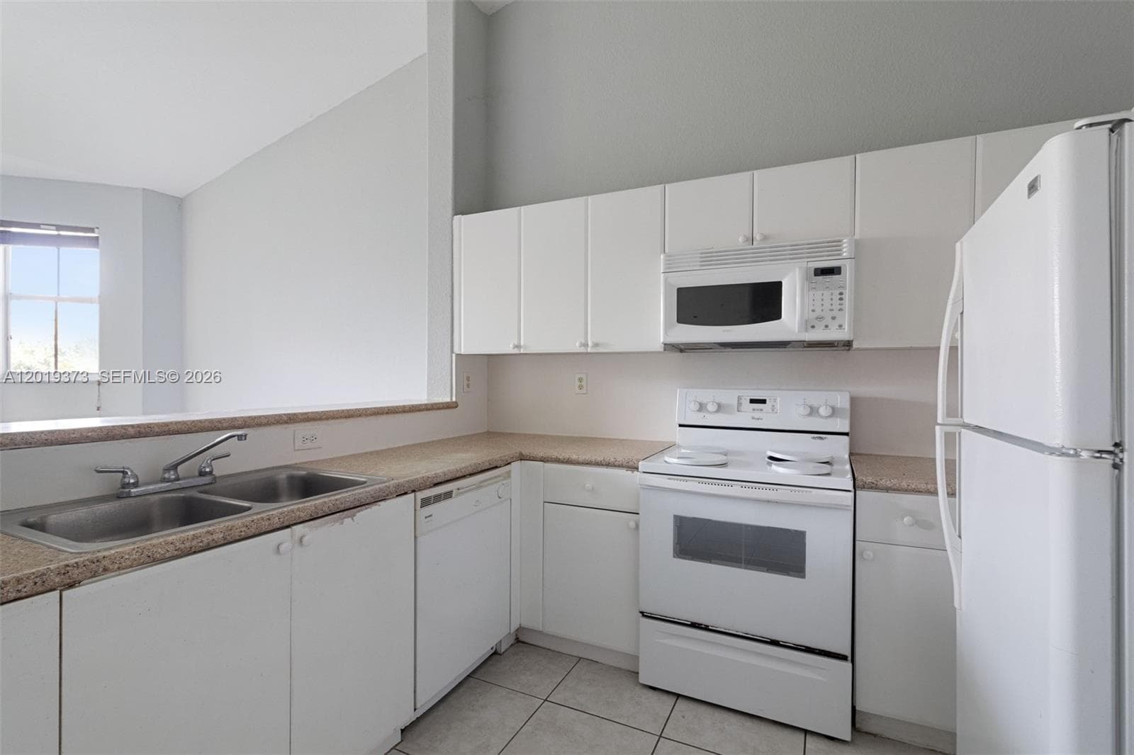 1568 SE 26th St # 203, Homestead, FL 33035 photo 4