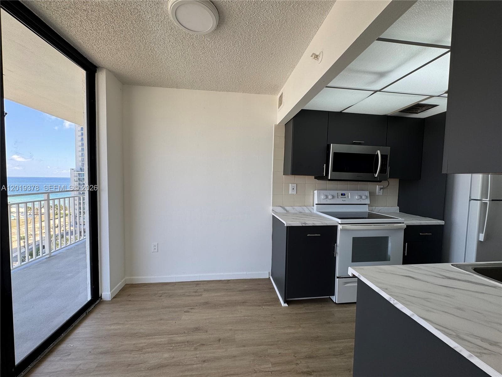 210 174th St # 1918, Sunny Isles Beach, FL 33160 photo 3