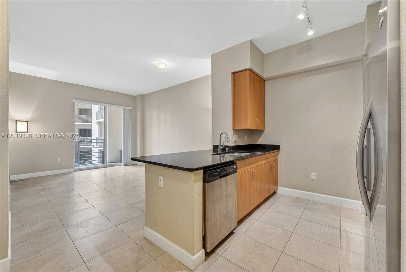 1830 Radius Dr # 1116, Hollywood, FL 33020 photo 3