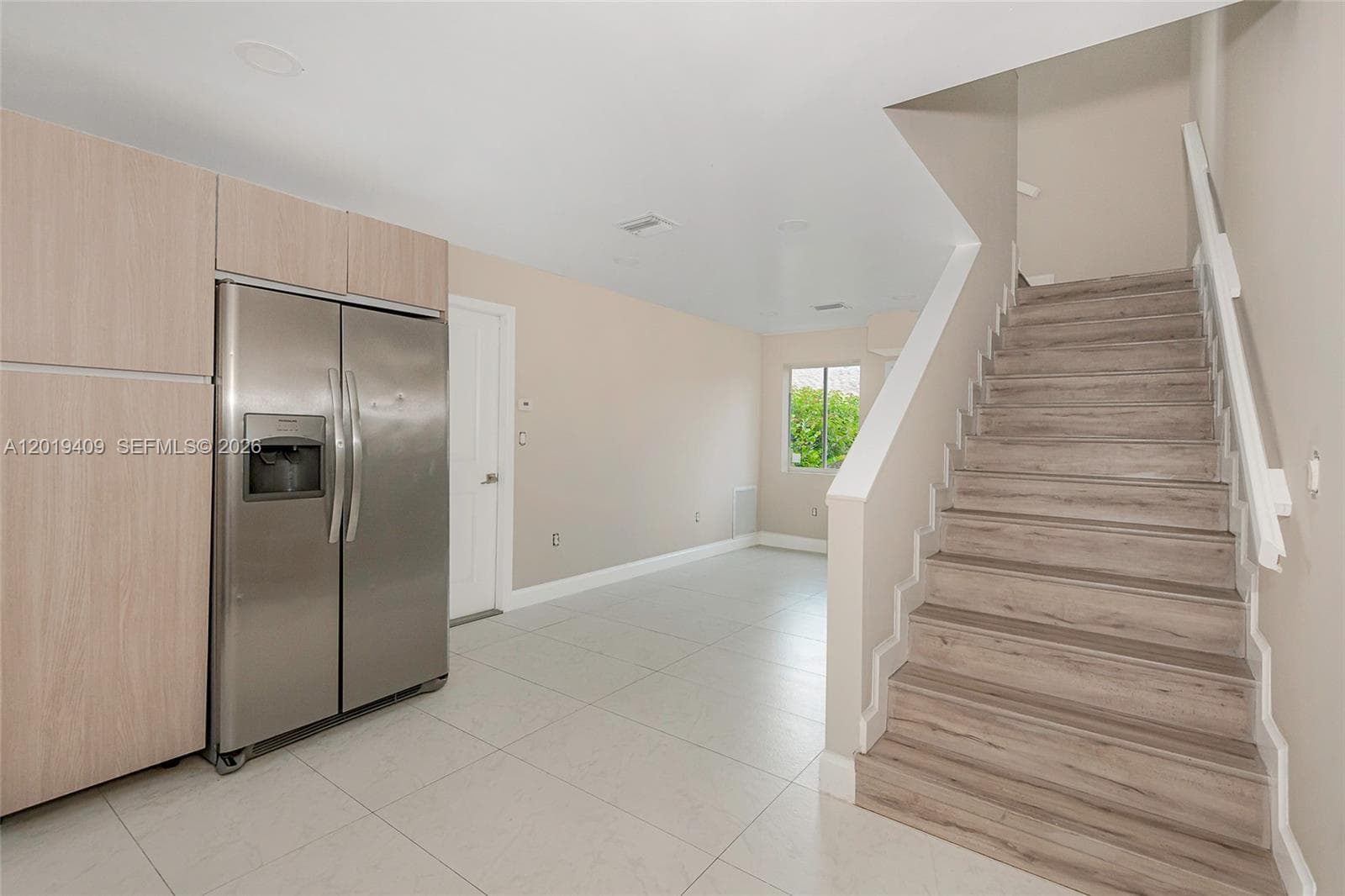 811-817 NW 3rd Ave, Fort Lauderdale, FL 33311 photo 2