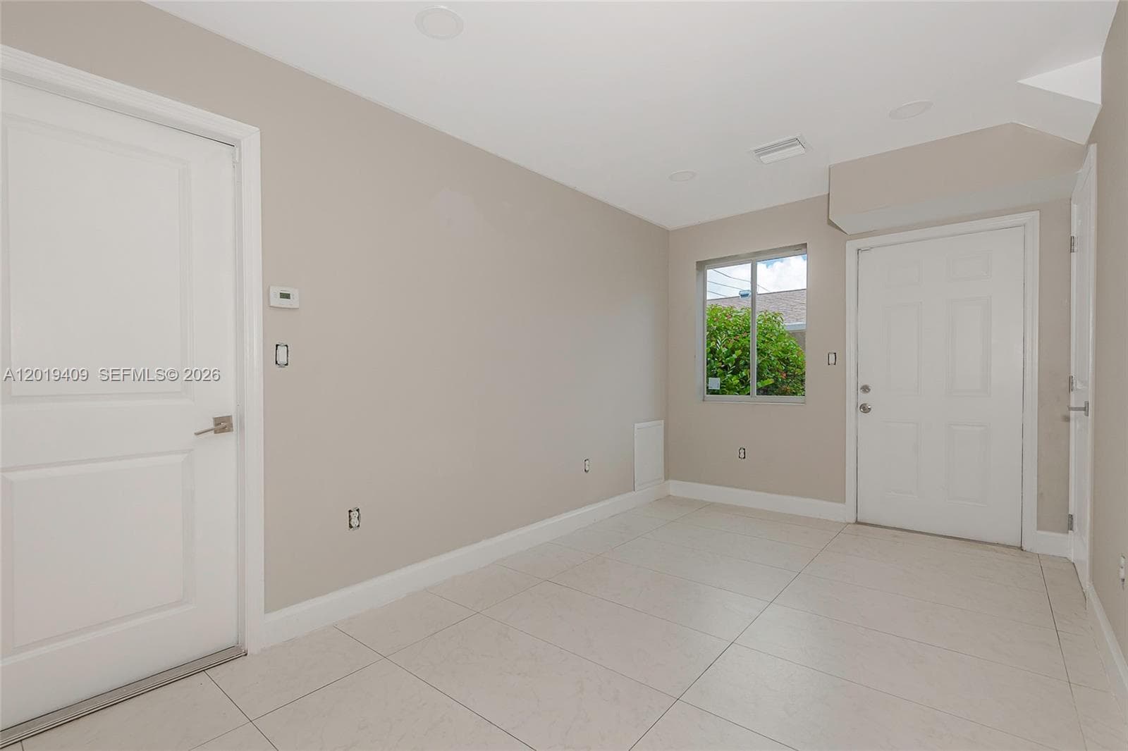 811-817 NW 3rd Ave, Fort Lauderdale, FL 33311 photo 3