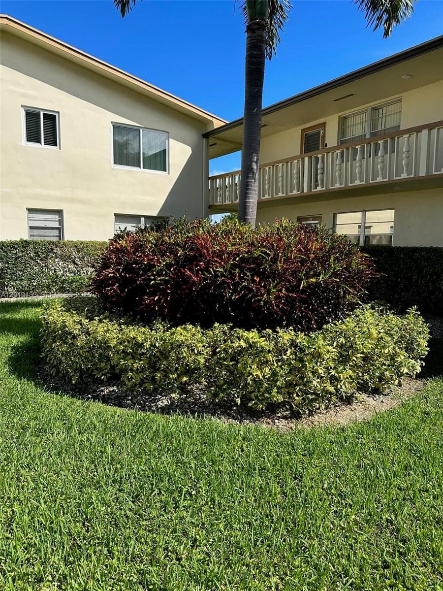 70 Dorchester D # 70, West Palm Beach, FL 33417 photo 2