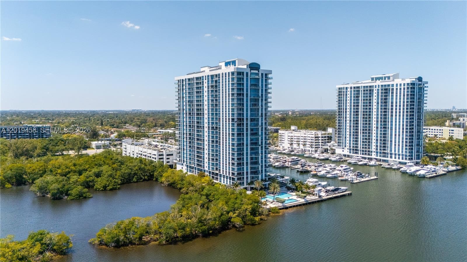 17111 Biscayne Blvd # 1406, North Miami Beach, FL 33160 photo 3