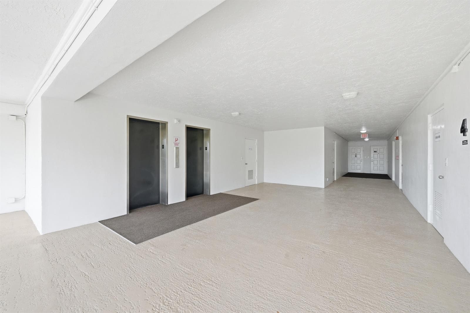 3800 Oaks Clubhouse Drive # 410, Pompano Beach, FL 33069 photo 3