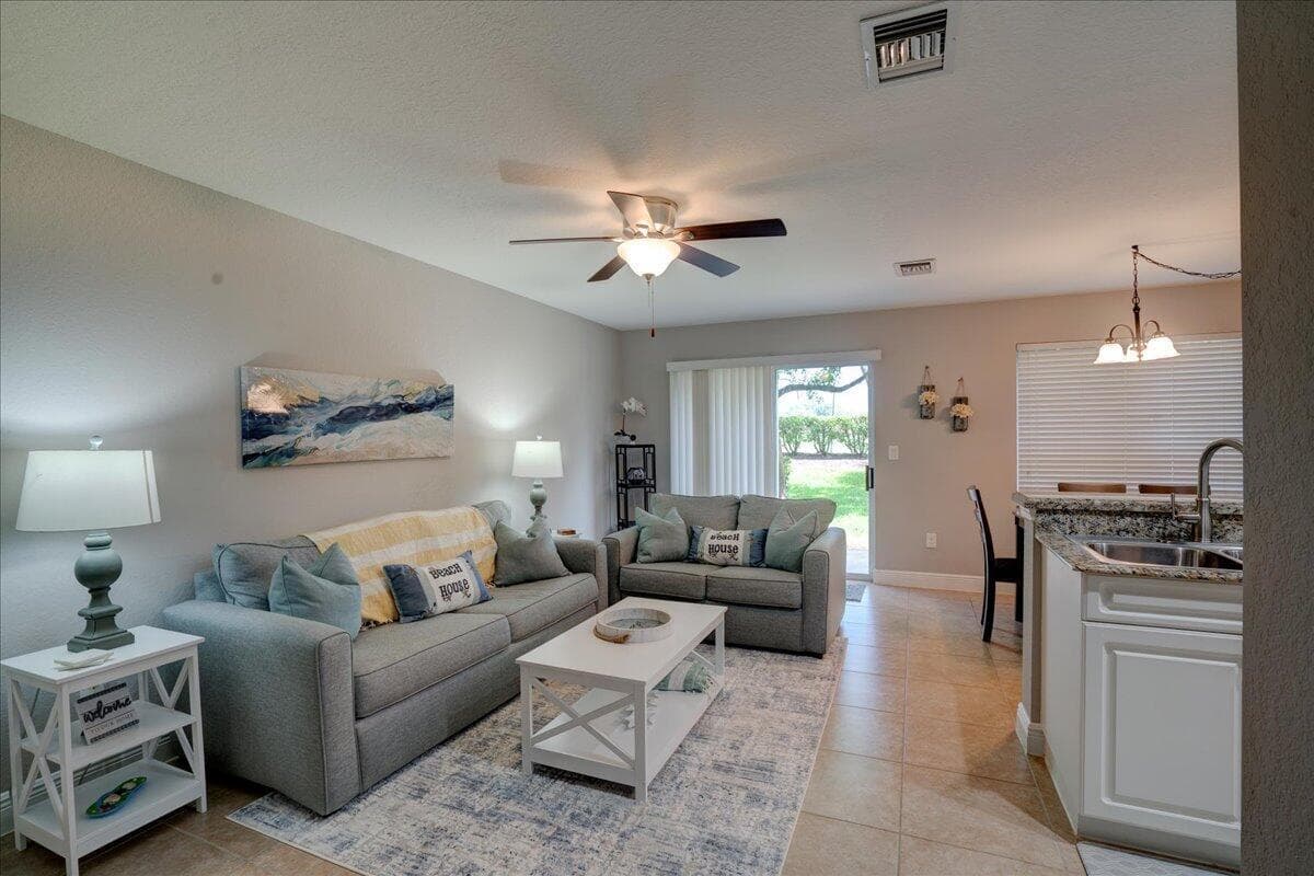6633 Old Farm Trail, Boynton Beach, FL 33437 photo 4