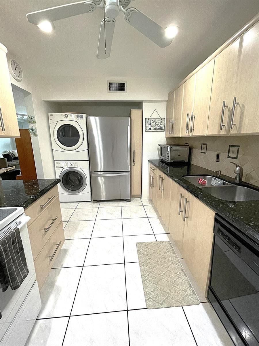 2431 Del Aire Boulevard # 115-d, Delray Beach, FL 33445 photo 3