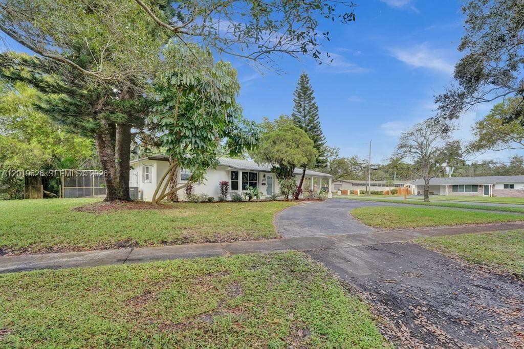 101 SW 53rd Ave, Plantation, FL 33317 photo 5