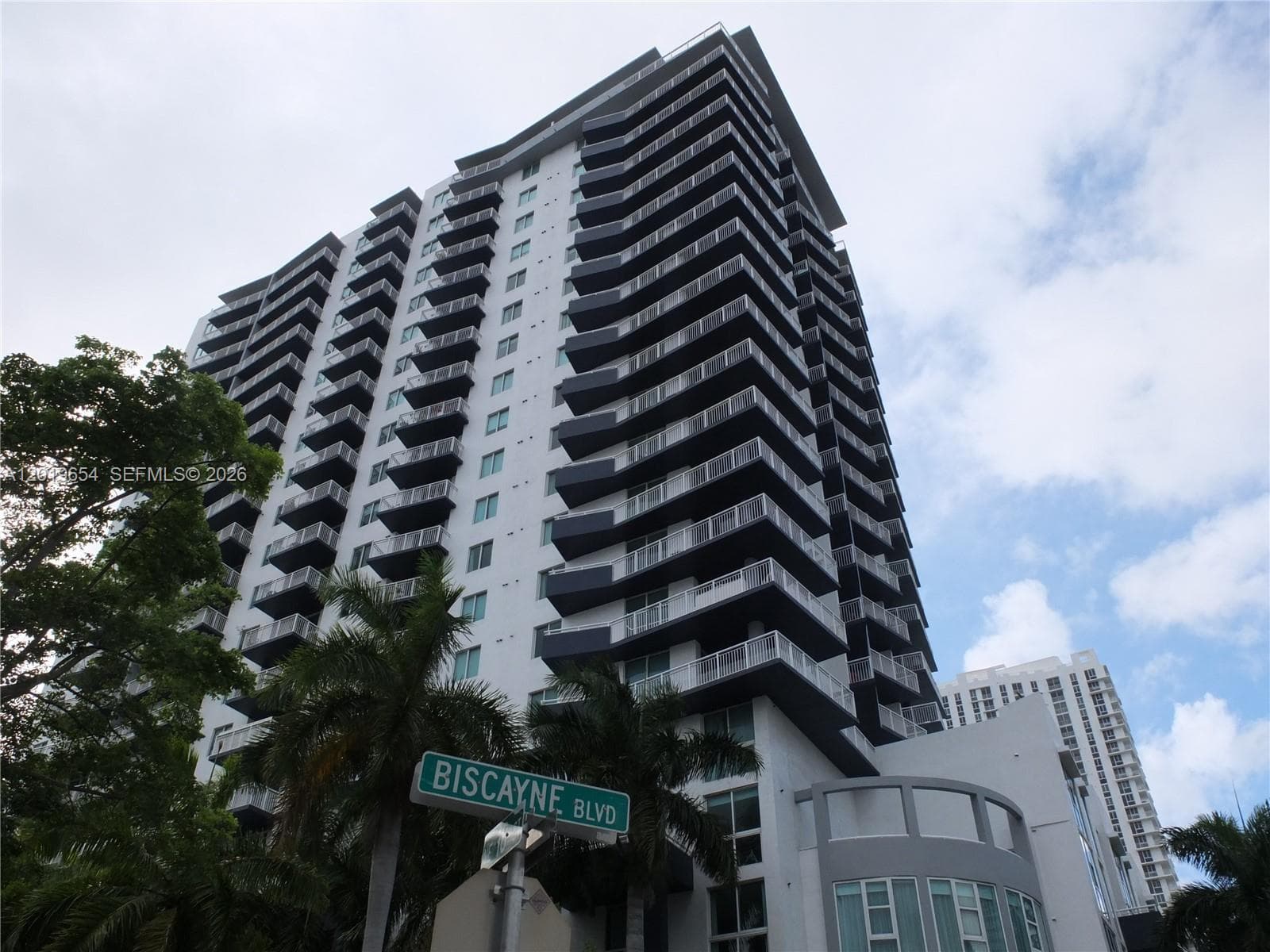 275 NE 18th St # 1101, Miami, FL 33132 photo 2
