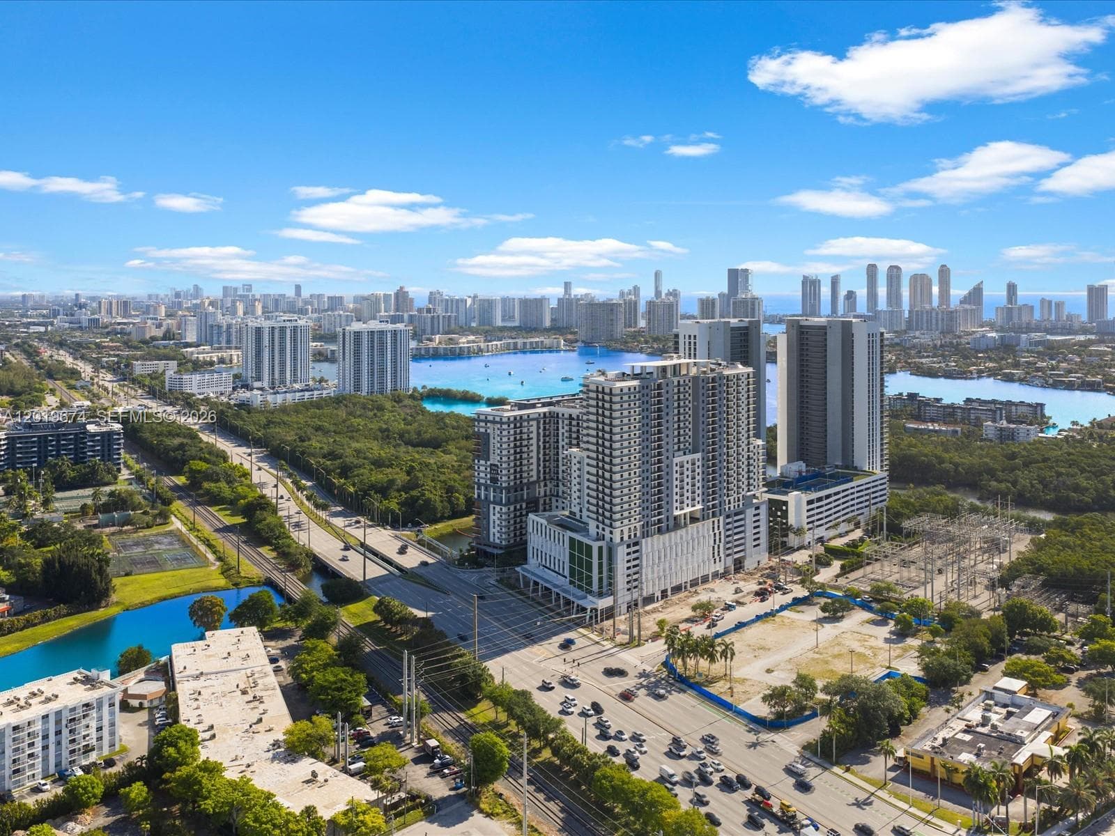 16385 Biscayne Blvd # 3103, North Miami Beach, FL 33160 photo 4