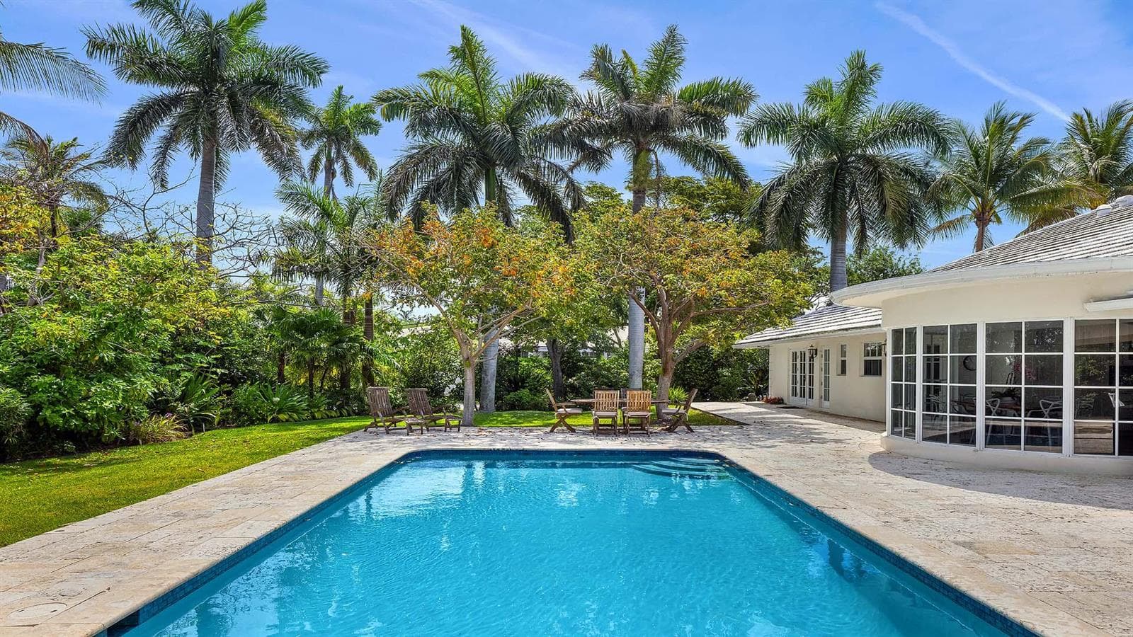 335 Old School Road, Gulf Stream, FL 33483