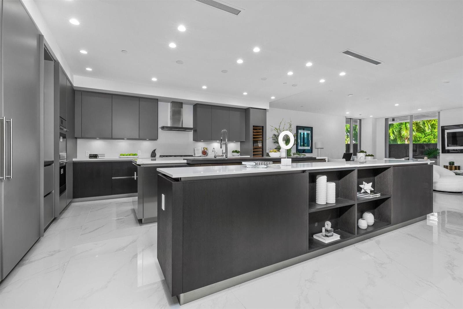 495 E Royal Palm Road # 201, Boca Raton, FL 33432