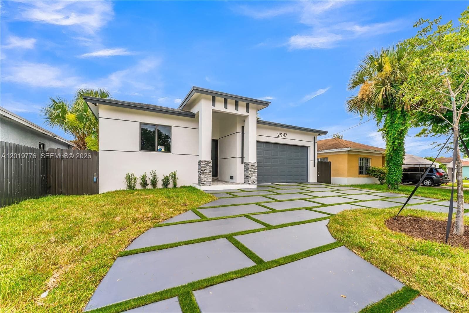 2947 NW 9th St, Fort Lauderdale, FL 33311 photo 2