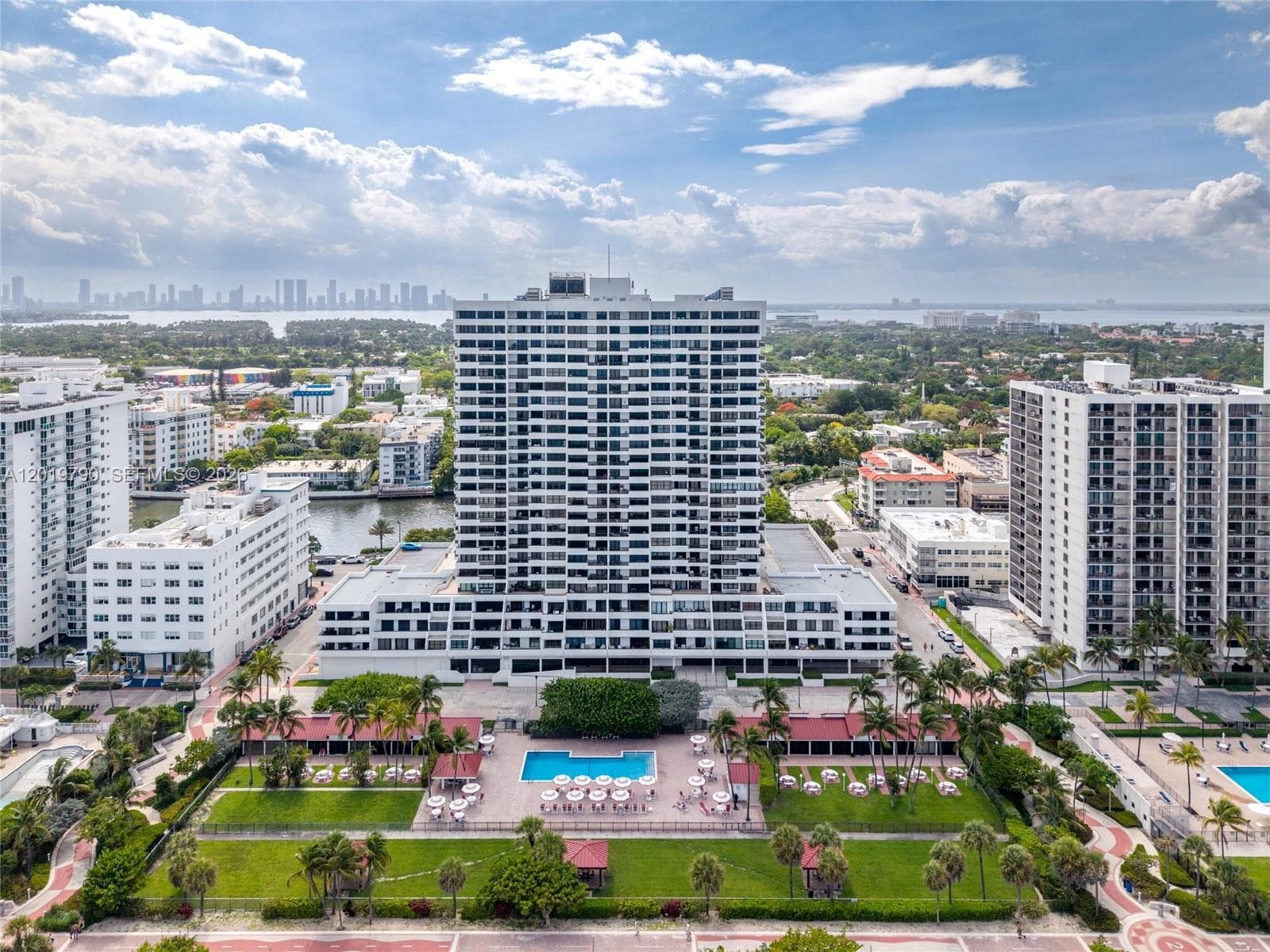 2555 Collins Ave # 1003, Miami Beach, FL 33140 photo 4