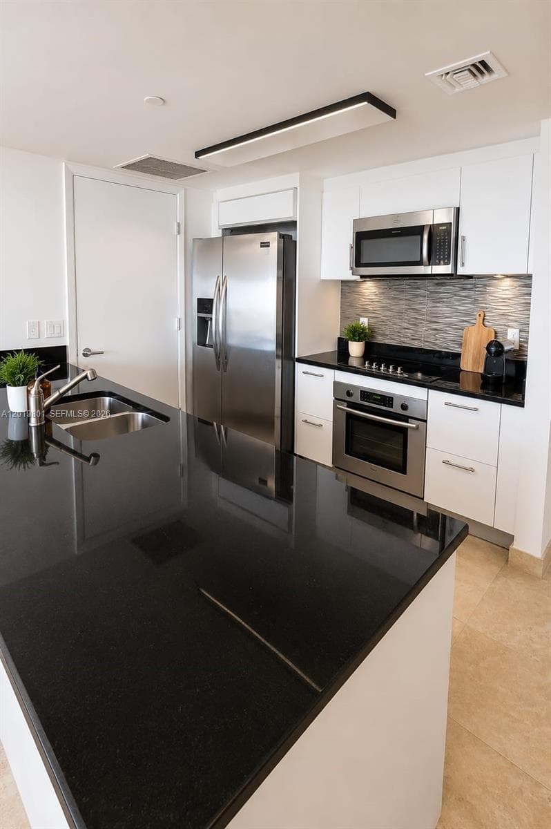 50 Biscayne Blvd # 4106, Miami, FL 33132 photo 3
