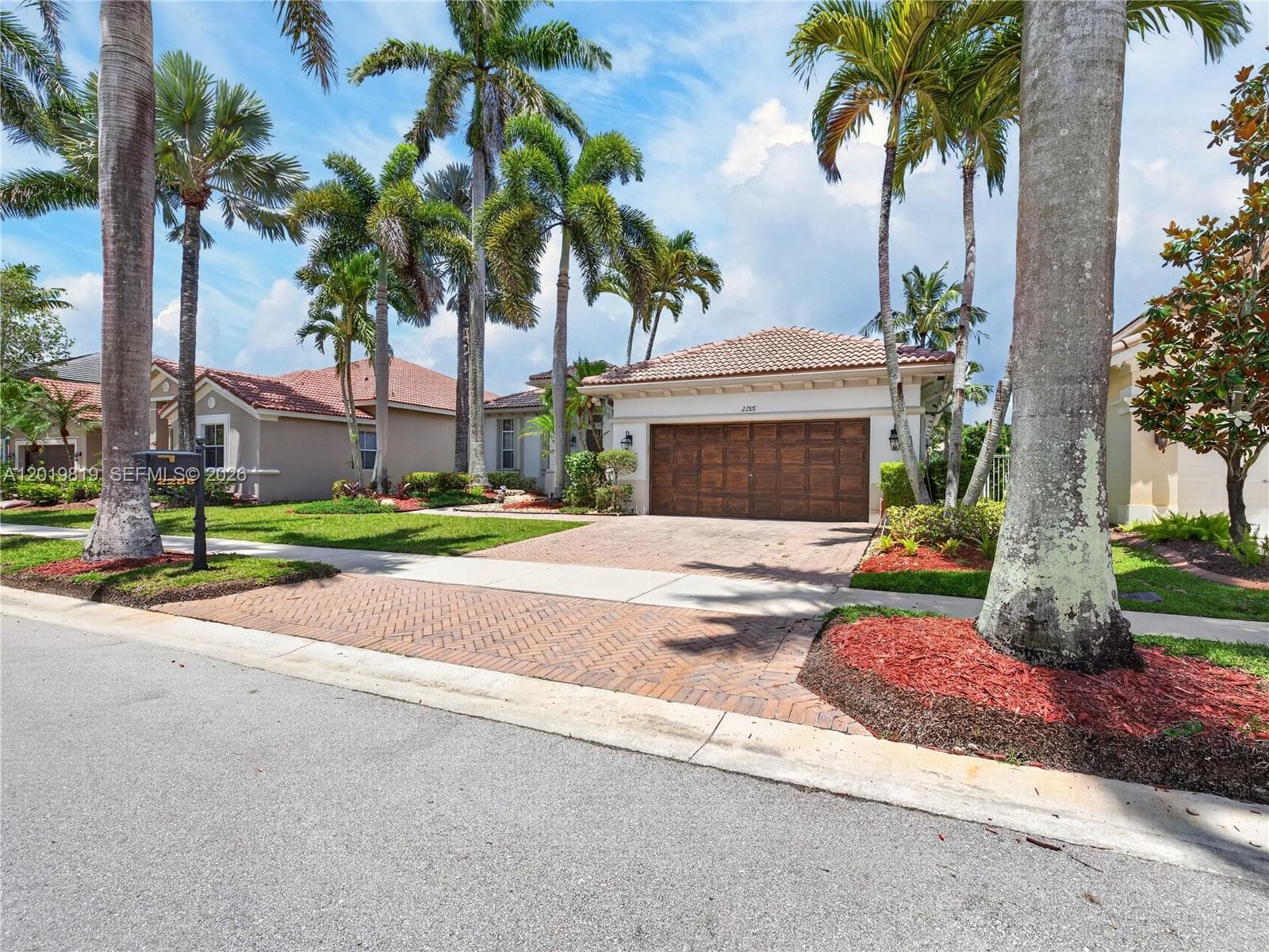 2288 Quail Roost Dr, Weston, FL 33327 photo 2