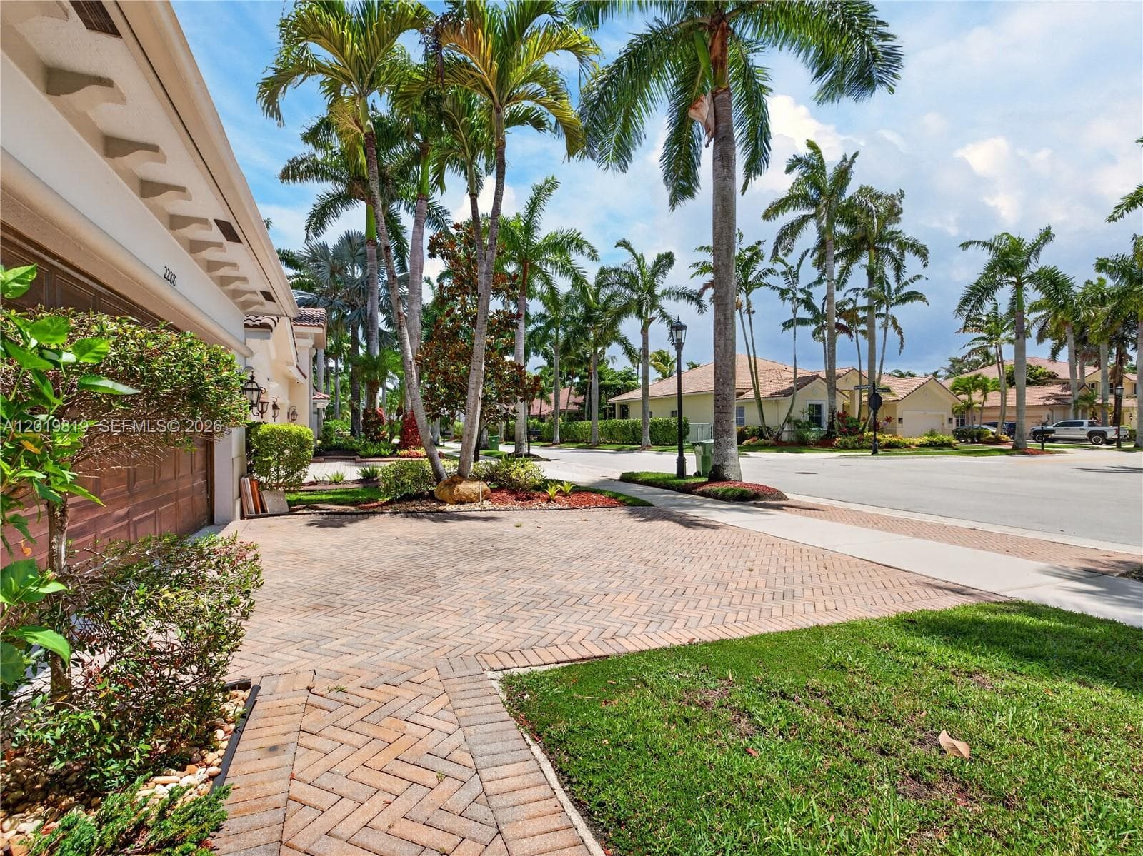 2288 Quail Roost Dr, Weston, FL 33327 photo 5