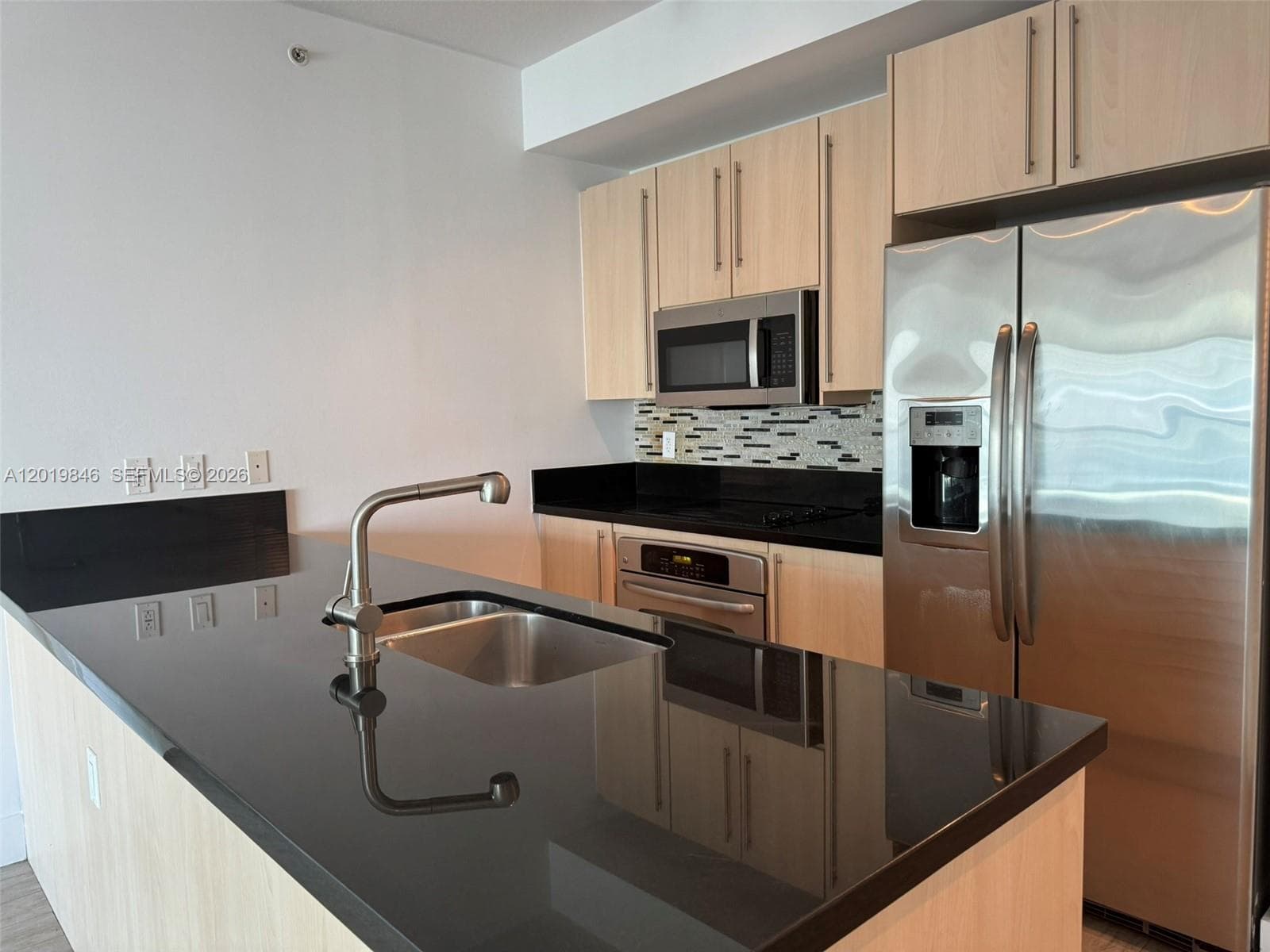 79 SW 12th St # 3509-S, Miami, FL 33130 photo 2