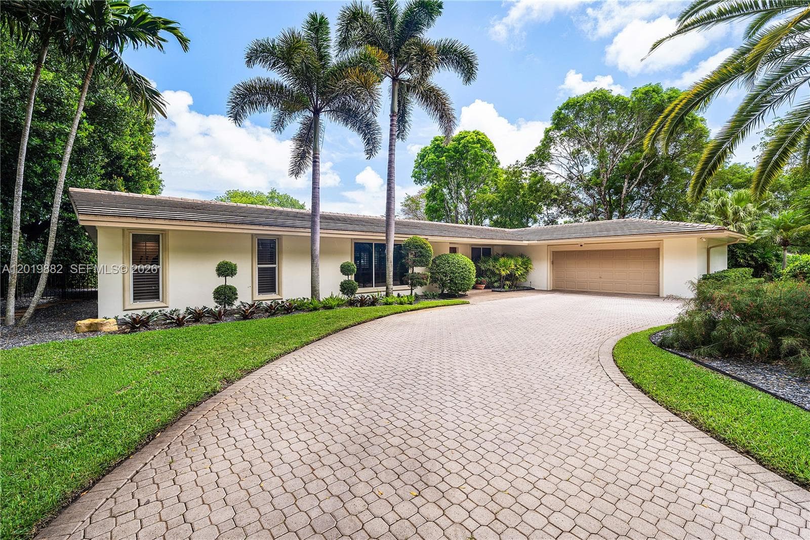 4301 Sanders St, Hollywood, FL 33021 photo 2