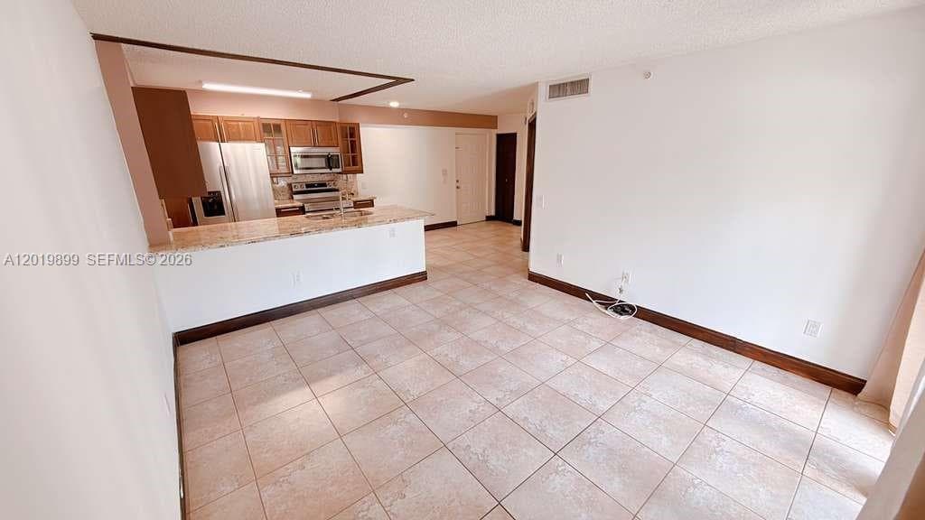 470 S Park Rd # 7-104, Hollywood, FL 33021 photo 3