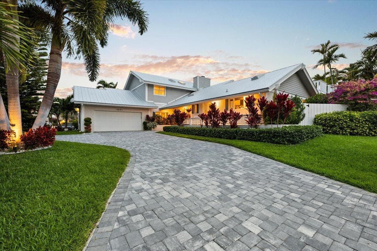 3001 Jasmine Court, Delray Beach, FL 33483 photo 2