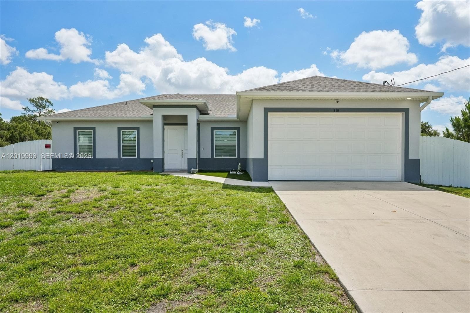 910 Richmond Ave N, Lehigh Acres, FL 33972 photo 3