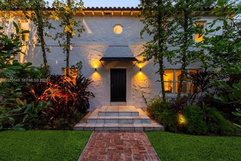 5812 Alton Rd, Miami Beach, FL 33140 photo 2