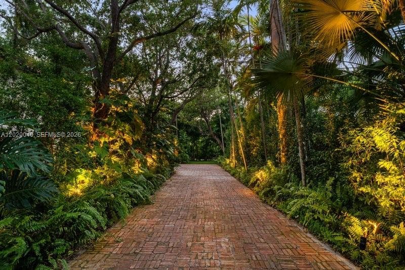5812 Alton Rd, Miami Beach, FL 33140 photo 3