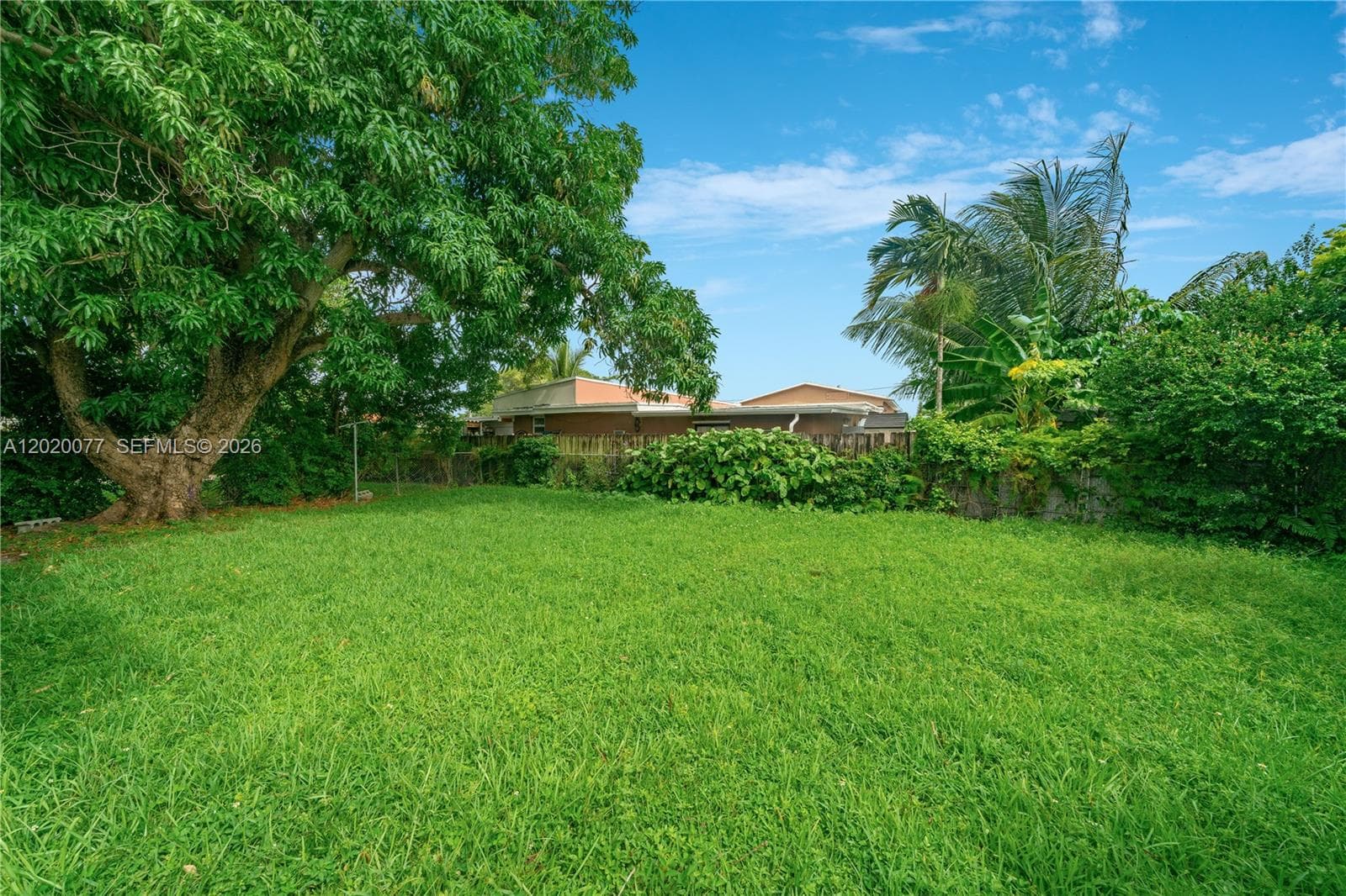 3271 NW 18th Ter, Miami, FL 33125 photo 5