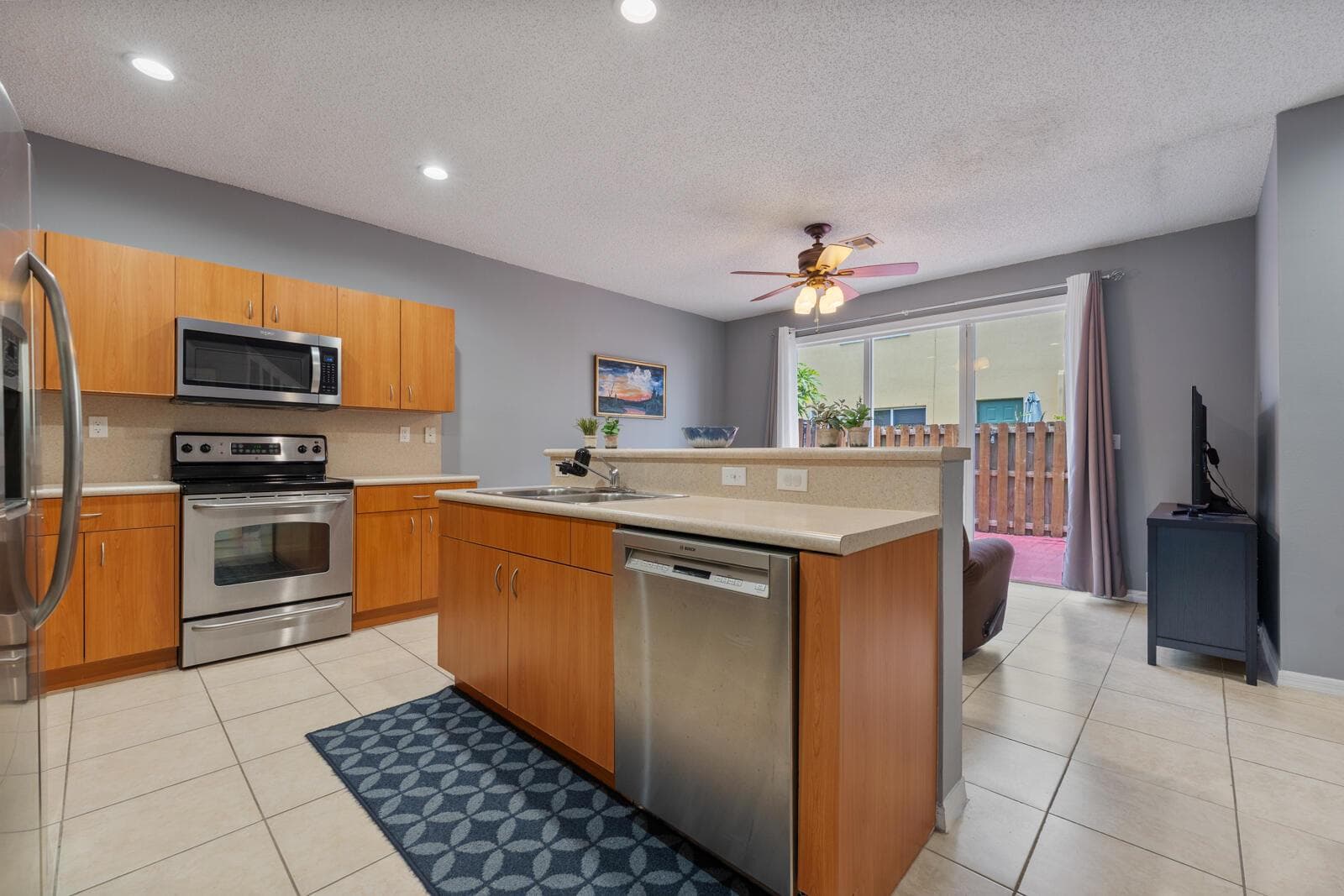 934 NE 42nd Terrace, Homestead, FL 33033 photo 3