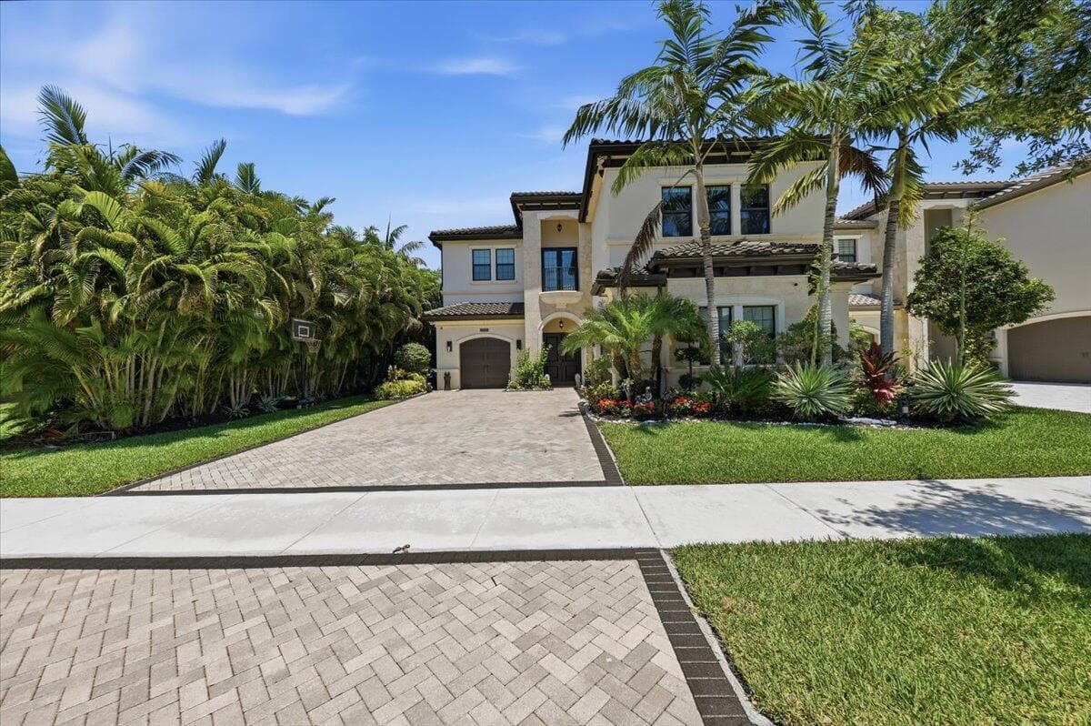 9769 Bozzano Drive, Delray Beach, FL 33446 photo 2