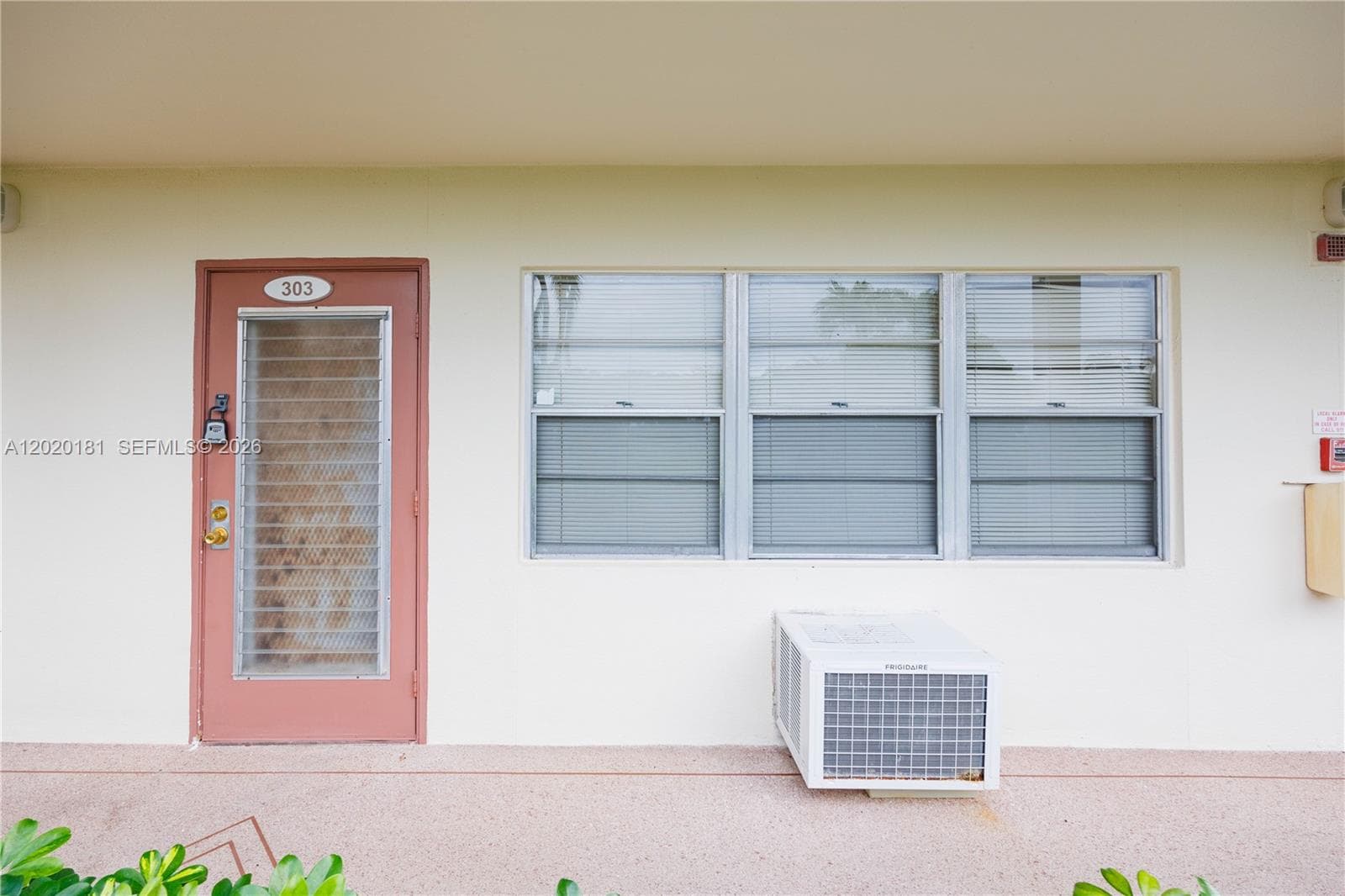 303 Preston H # 303, Boca Raton, FL 33434 photo 2