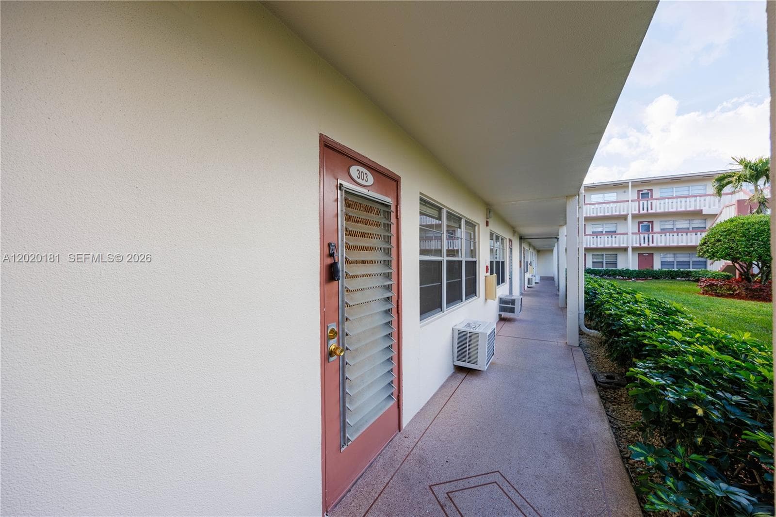 303 Preston H # 303, Boca Raton, FL 33434 photo 3