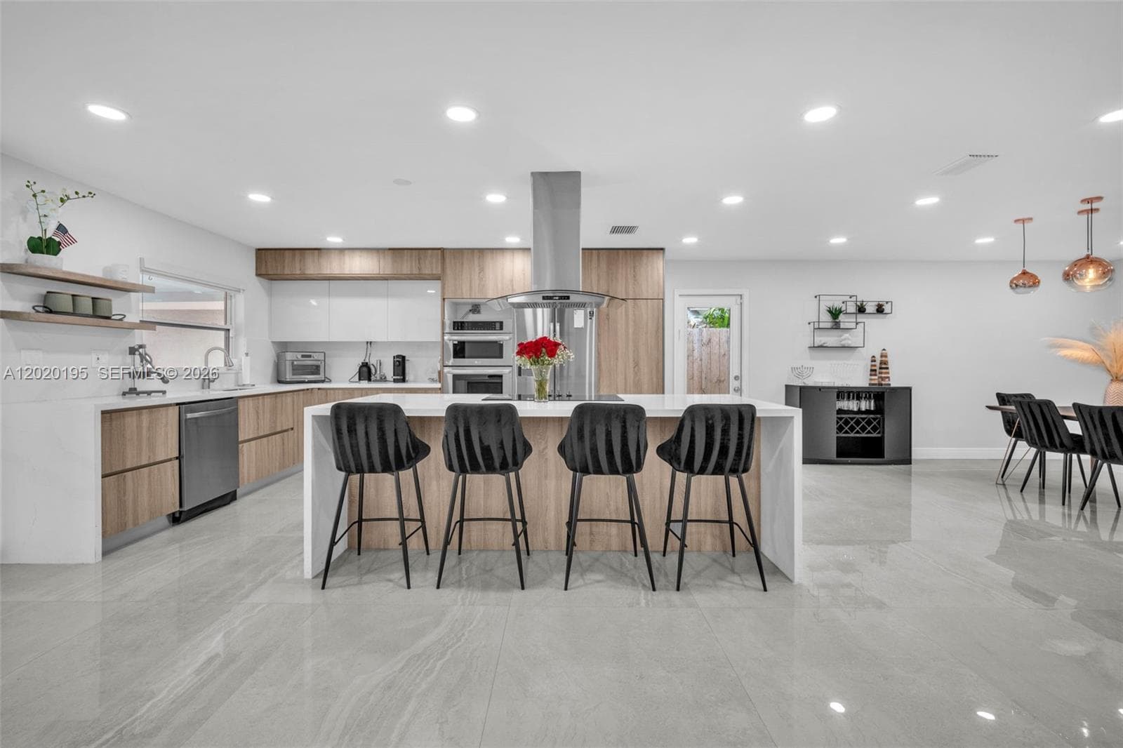 136 Greens Rd, Hollywood, FL 33021 photo 3
