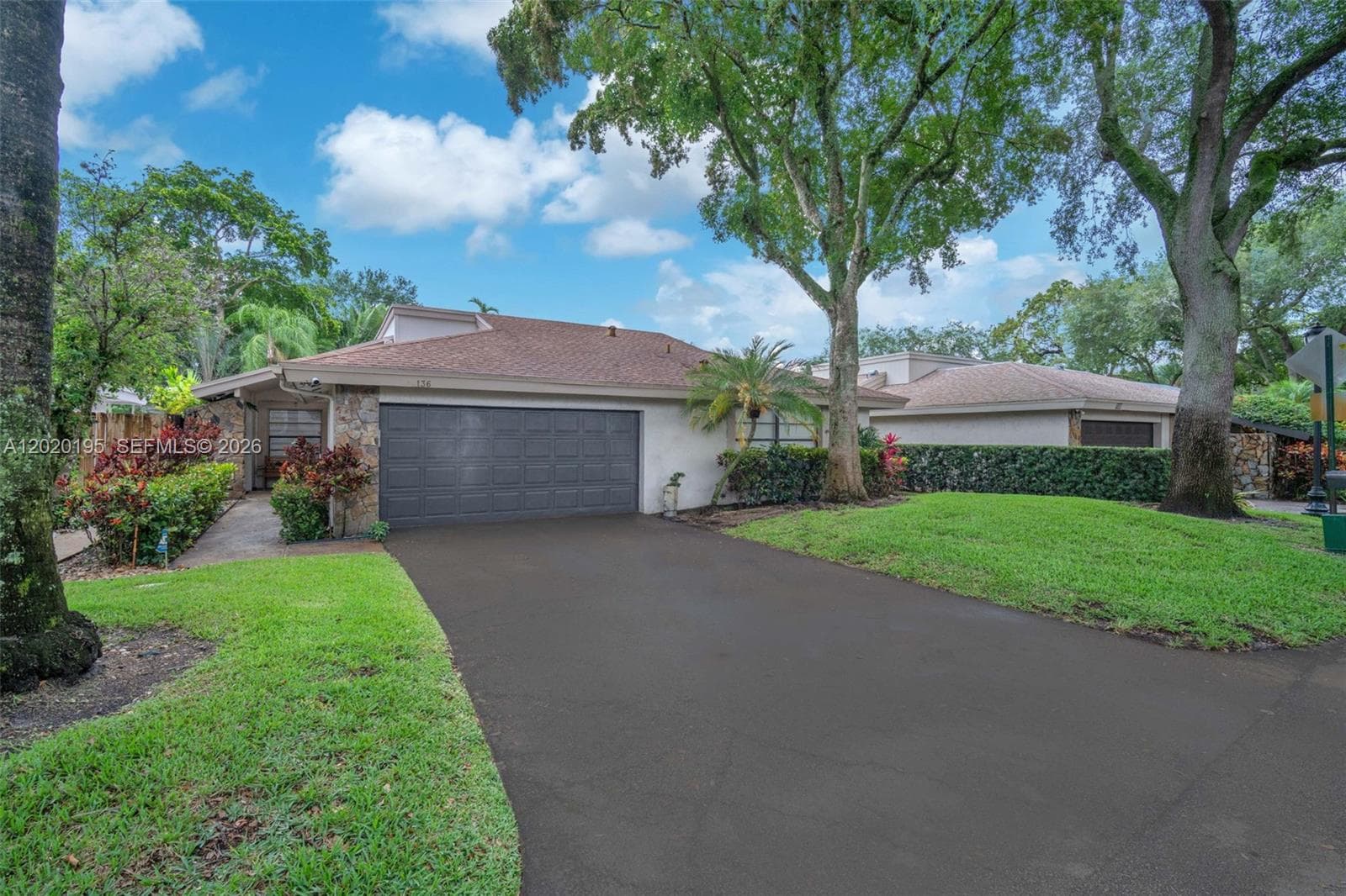 136 Greens Rd, Hollywood, FL 33021 photo 4